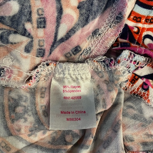 Macbeth Collection by Margaret Joseph’s Hooded Coverup with Pockets - Picture 6 of 6